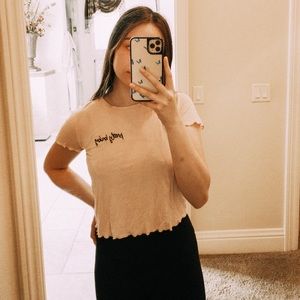 SOLD sadie and sage🌺- pink cropped tshirt!!